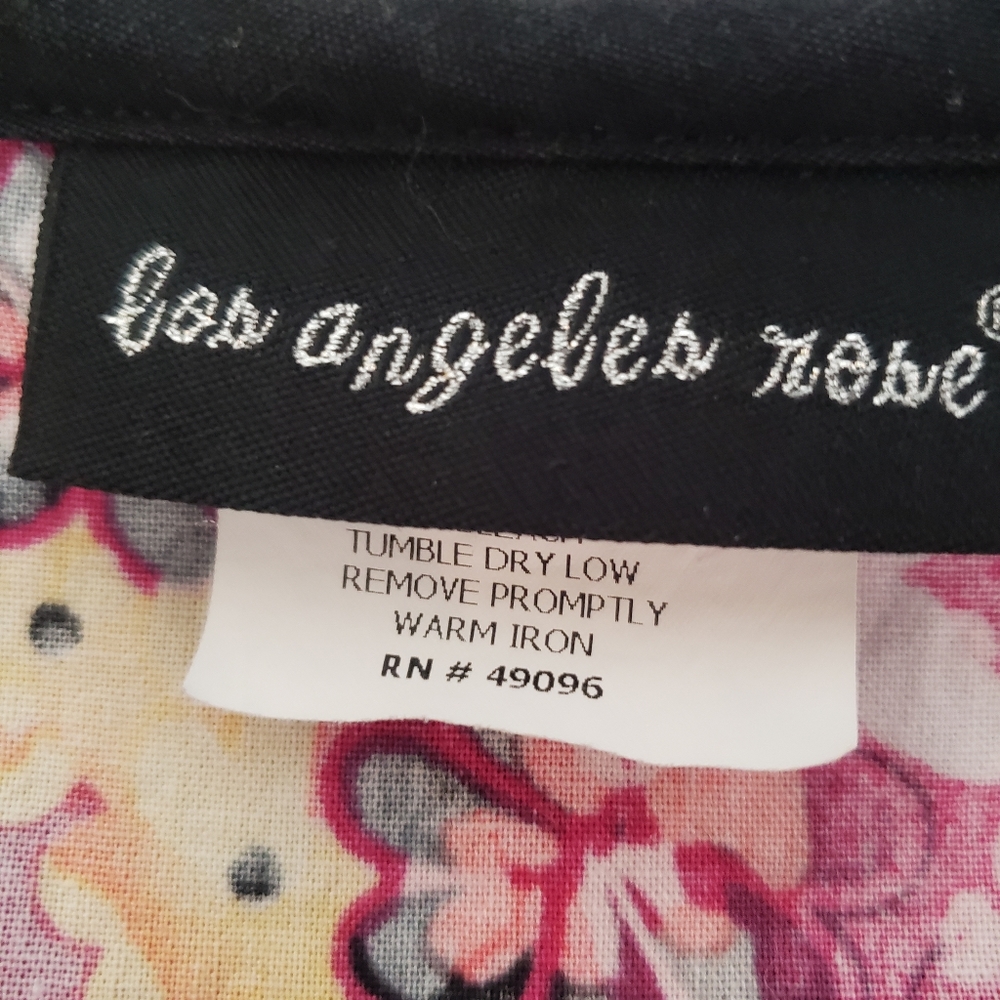 Los Angeles Rose Womens Scrub Top Size Medium Floral Nurse Pink Brown - Picture 6 of 7